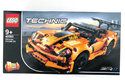 Lego Technic má novinku: repliku dokonalého auťáku Chevrolet Corvette ZR1