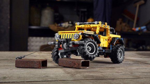 Lego představuje nový Jeep Wrangler, pod stromečkem ho ale nečekejte