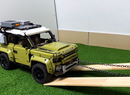 Lego Technic: Tatra 813 zachraňuje Land Rover Defender