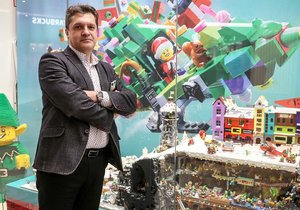 Radovan Pekárek z komunity dospělých Lego stavitelů Kostky.