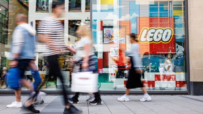 V centru Prahy přibyly nové obchody, další se připravují na letošní podzim a zimu. V centru Prahy přibyly nové obchody, další se připravují na letošní podzim a zimu.
