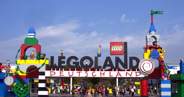 Kopec zábavy kousek od hranic: Bavorský Legoland láká i Čechy!