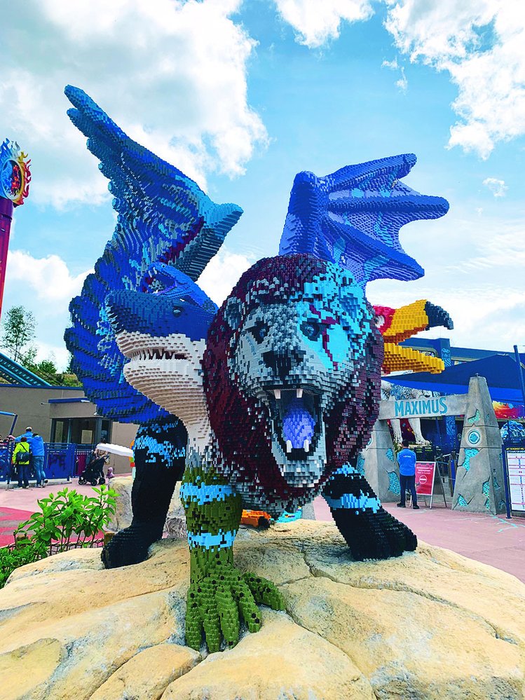 Chiméra v Legolandu má hlavy lva, žraloka a orla