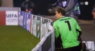 Lehmann močil během utkání Ligy mistrů