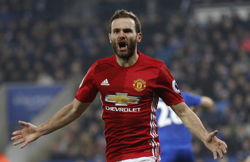 Třetí gól Manchesteru přidal Juan Mata