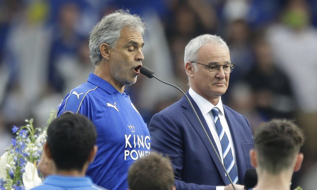 Leicesteru zazpíval Andrea Bocelli