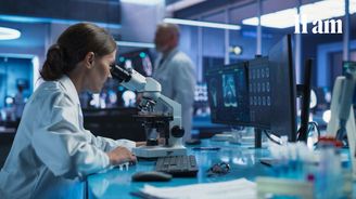 AI zrychluje vývoj léků a snižuje náklady. Jejich výrobcům ale hrozí velká rizika AI zrychluje vývoj léků a snižuje náklady. Jejich výrobcům ale hrozí velká rizika