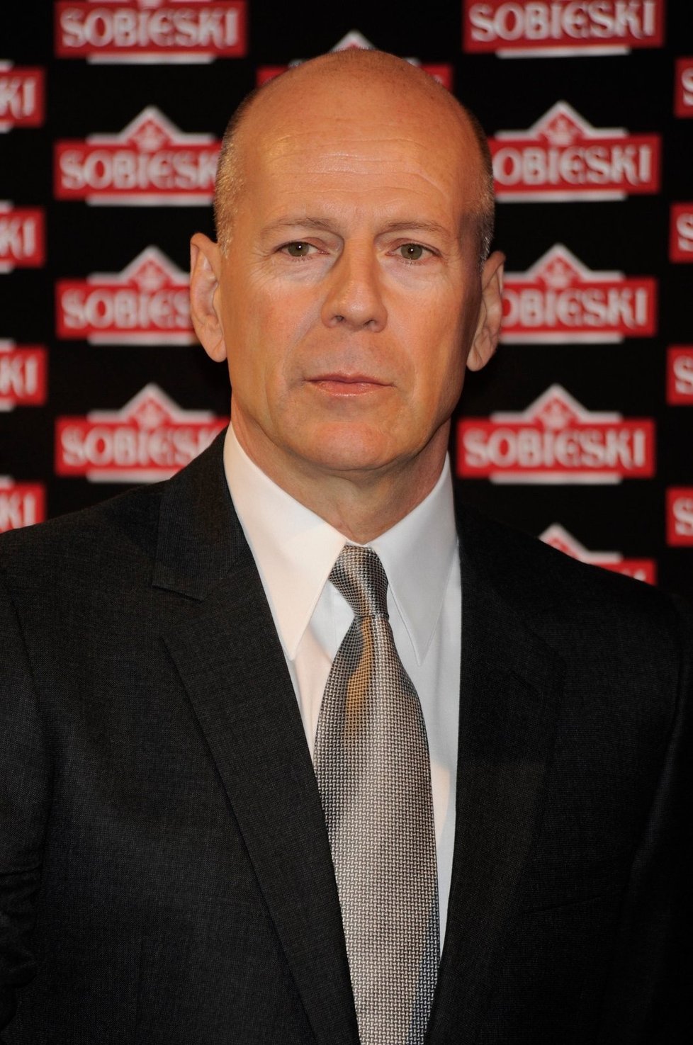 Do rukou českého lékaře se svěřil s bolestmi zad i Bruce Willis.