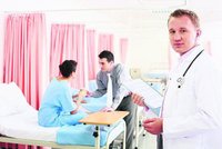 Zhruba 93 nemocnic musí omezit léčbu: Hrozí jim pojišťovny