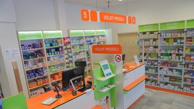 Nedostatek léků v českých lékárnách: Na vině je i nedostupnost některých obalů. Chybí sklo či hliník