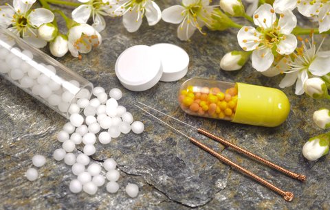 Homeopatika jsou jen čistý cukr, účinná látka je „informace“, přiznala homeopatka