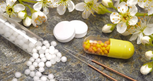 Homeopatika jsou jen čistý cukr, účinná látka je „informace“, přiznala homeopatka