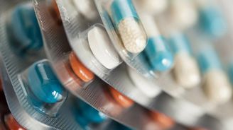 V Česku se prodává stále více léků, trh loni přesáhl sedmdesát miliard korun