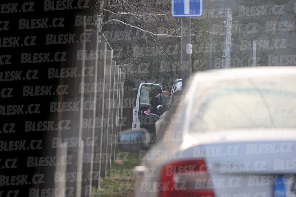 Lela Ceterová se vrátila s dětmi do Vémolandu.