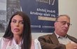 Lela Vémola s právníkem odpovídají na otázky Lela Vémola s právníkem odpovídají na otázky