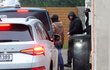 Karlose Vémolu zadržela policie, Lela byla s dětmi neznámo kde, telefon měla vypnutý Karlose Vémolu zadržela policie, Lela byla s dětmi neznámo kde, telefon měla vypnutý