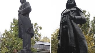 Geniální ukrajinské řešení sochy Lenina: stal se z něj Darth Vader 