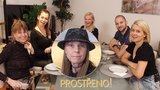 Prostřeno! se svéráznou herečkou: Lenka Kořínková zaskočí soutěžící dělenou stravou!