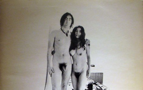 John Lennon a Yoko Ono.