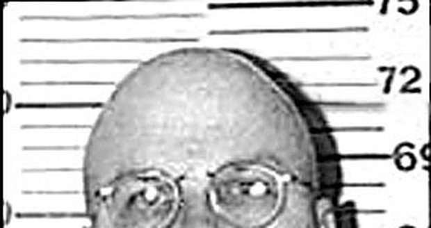 Vrah Chapman poté, co mu v roce 1994 zamítli žádost o propuštění