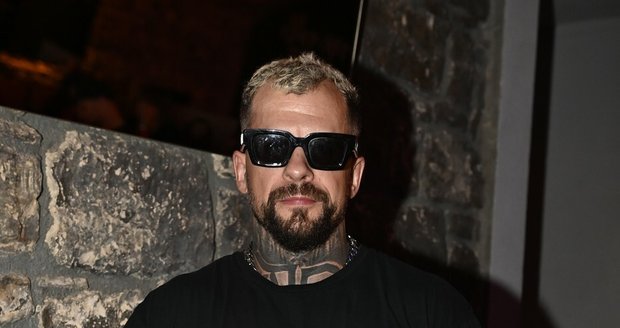 Marpo Raper Rapper Marpo (40) kápl božskou: Utajené zásnuby s Lenny? | Blesk.cz