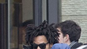 Lenny Kravitz je v Praze. Tajně přijel autobusem koncertovat pro vyvolené