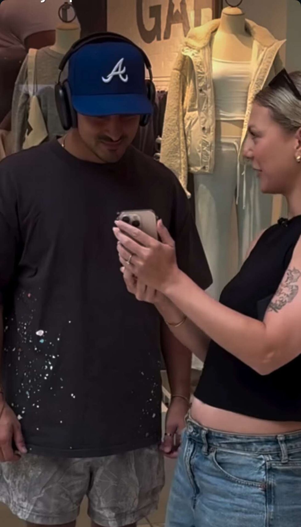 Esg Rapper GALERIE: Rapper Marpo (40) kápl božskou: Utajené zásnuby s Lenny ...