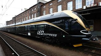 Španělské státní dráhy Renfe kupují polovinu českého Leo Expressu