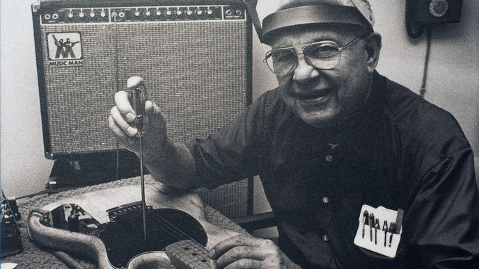 Zakladatel společnosti Leo Fender