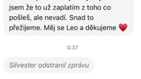 Muž chce darované věci prodat.