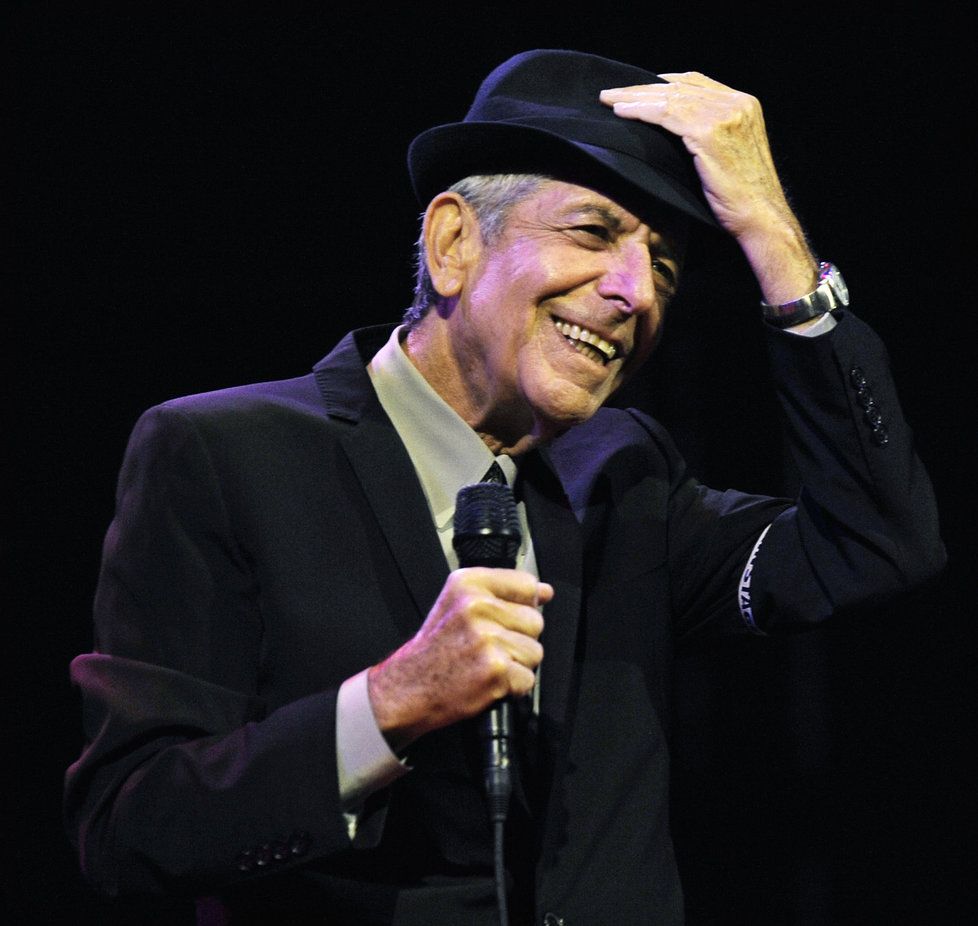 Zpěvák Leonard Cohen zemřel ve věku 82 let.