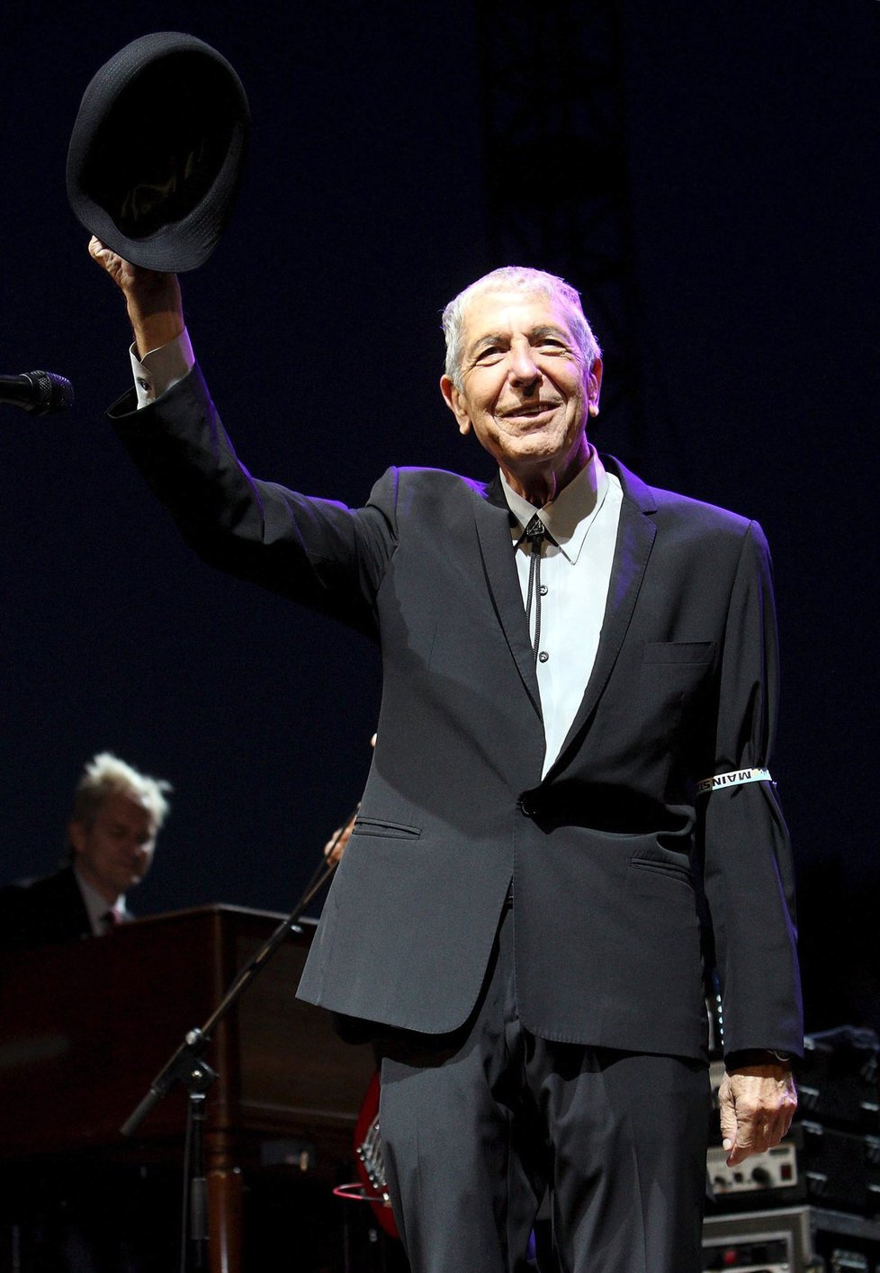 Zpěvák Leonard Cohen zemřel ve věku 82 let.