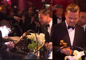 Leonardo DiCaprio málem zemřel úzkostí, když měl počkat pár okamžiků, než mu na Oscara vyryjí jméno.