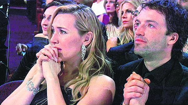 Kate Winslet držela Leovi palce.