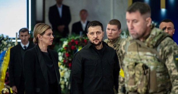 Pohřeb exprezidenta Ukrajiny Kravčuka (†88): Zelenskyj dorazil s manželkou i ochrankou