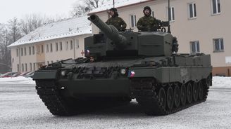 Do Česka dorazil první tank Leopard. Další Němci upravují