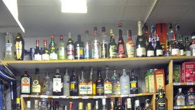 Tvrdý alkohol vyrobený v roce 2012 bychom si mohli koupit už ve čtvrtek