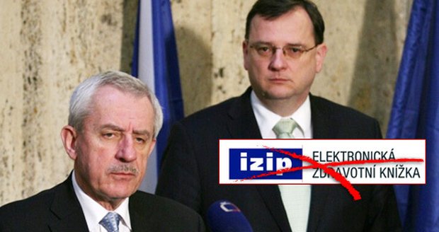Ministr Leoš Heger (vlevo) se s premiérem Nečasem dohodl na ukončení neúspěšného projektu IZIP. Daňové poplatníky stál skoro 2 miliardy korun, které zmizely v černé díře
