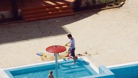 První kroky moderátora směřovaly do dětského bazénku, kam se dožadoval malý Kubík