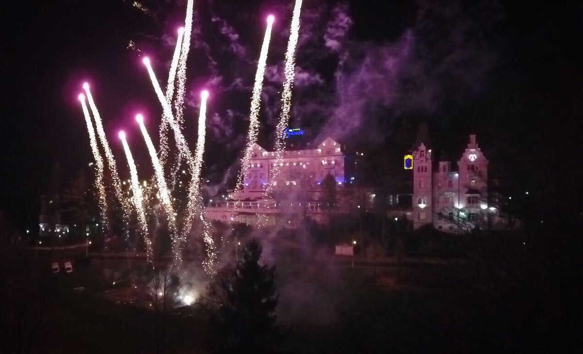 Leoš pro Moniku zařídil i ohňostroj