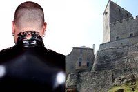 U hradu Kost ho vyděsil spoutaný muž v latexu: Bál se vraha, ale byl to sexuální dobrodruh