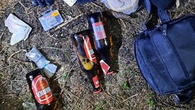 Policisté hledají majitele kola, které stálo několik dnů v lese u Bělé pod Pradědem. Obávají se, že se mu mohlo něco stát.