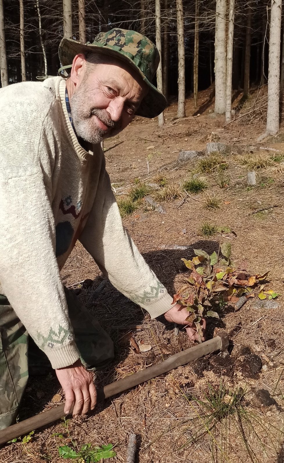 Aleš Ryšavý (63) z Návsí už zasadil přes šest tisíc stromů.