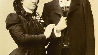 Lesbický sňatek z roku 1901. Neuvěřitelný příběh žen, které vyzrály na církev Lesbický sňatek z roku 1901. Neuvěřitelný příběh žen, které vyzrály na církev
