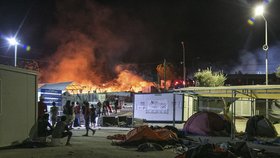 Uprchlický tábor hořel i na ostrově Lesbos v Řecku