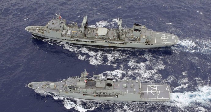 Obě australské válečné lodě