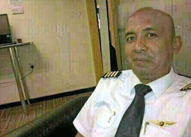 Kapitán letu Zaharie Ahmad Shah měl před zmizením letounu plnou hlavu starostí s rodinou.