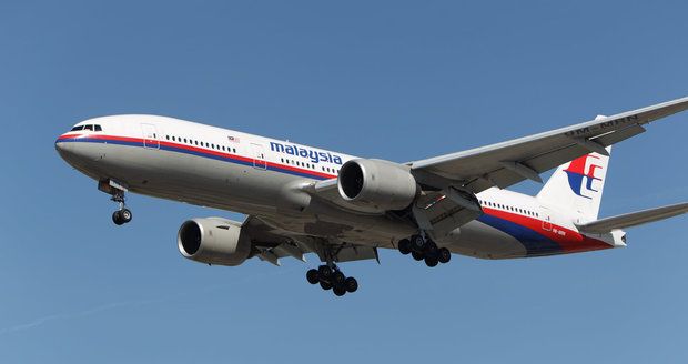 Záhadné zmizení letu MH370: Mohl ho unést černý pasažér, říká letecký expert