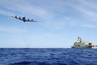 Největší letecká záhada ožívá: Po troskách MH370 pátrají v Indickém oceánu