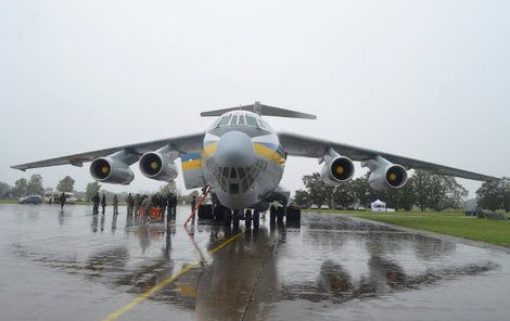 Obří ukrajinské transportní letadlo Iljušin Il-76 MD.